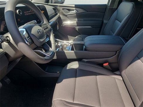 New 2026 Chevrolet Traverse LT w/ Midnight/Sport Edition image 23