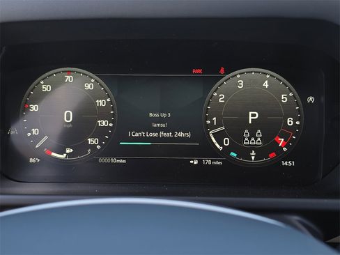 New 2025 Land Rover Defender 130 X-Dynamic SE image 20