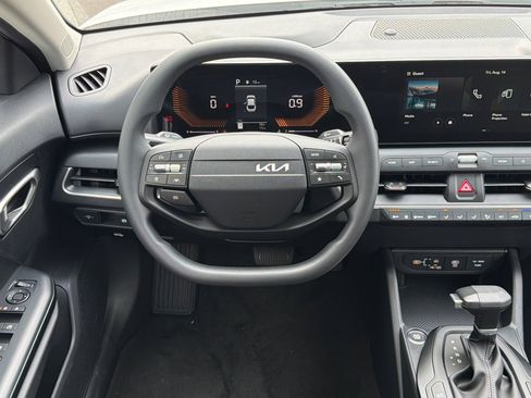 New 2026 Kia K4 FWD image 11