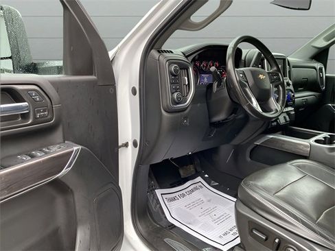 Used 2020 Chevrolet Silverado 3500 LTZ w/ LTZ Convenience Package image 10