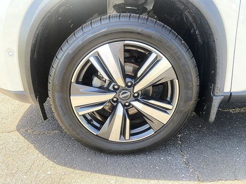Certified 2023 Nissan Rogue SL w/ SL Premium Package AWD/4WD image 8