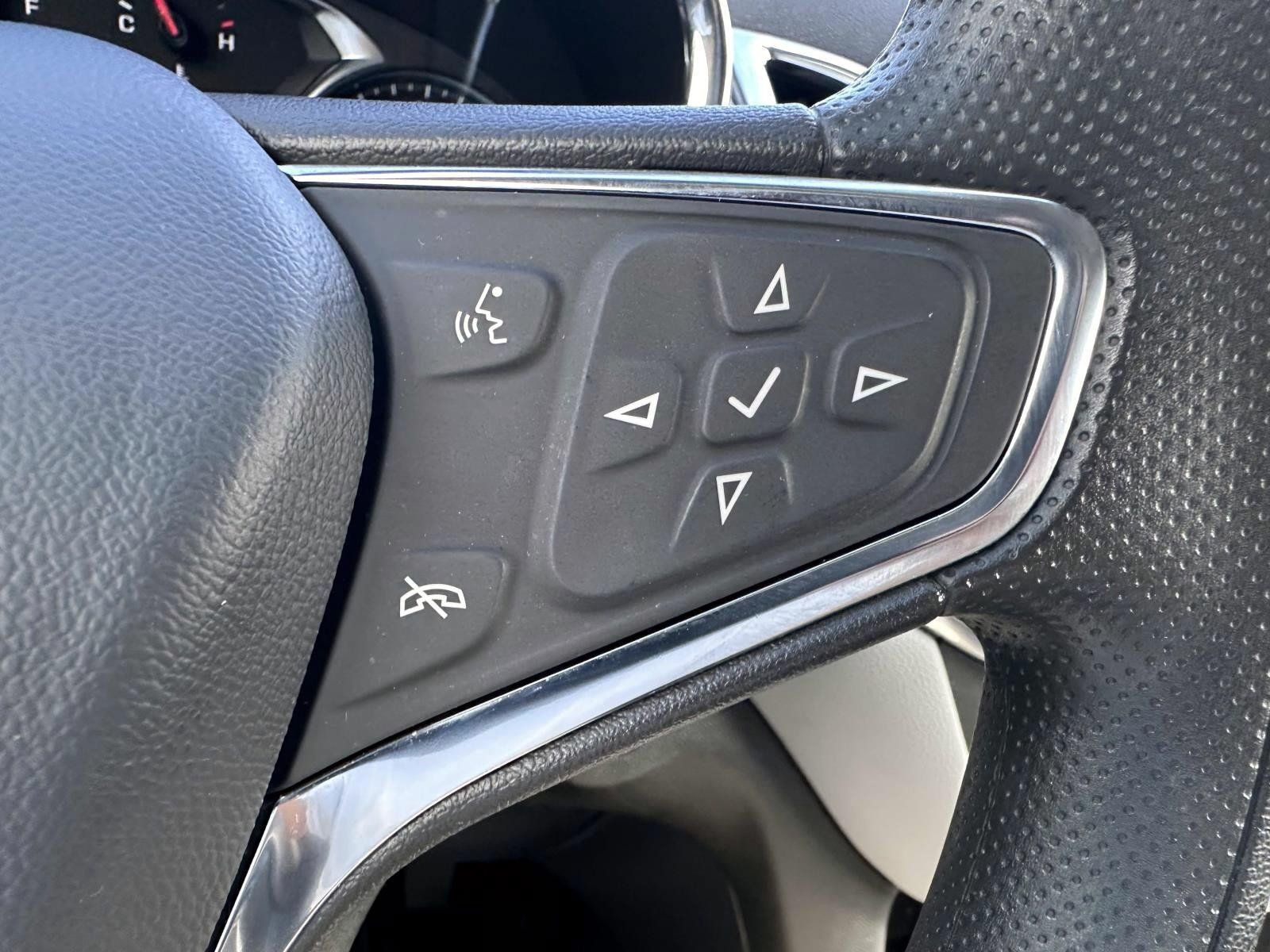 Used 2023 Chevrolet Equinox LS w/ LS Convenience Package AWD/4WD image 17