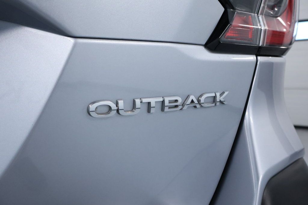 Used 2020 Subaru Outback Limited AWD/4WD image 11