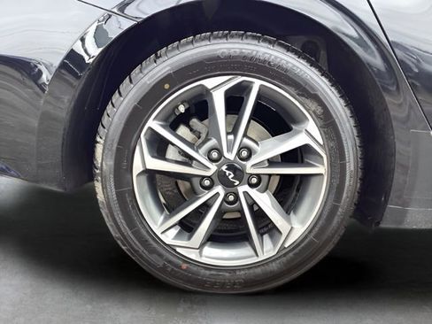 Used 2023 Kia Forte LXS image 10