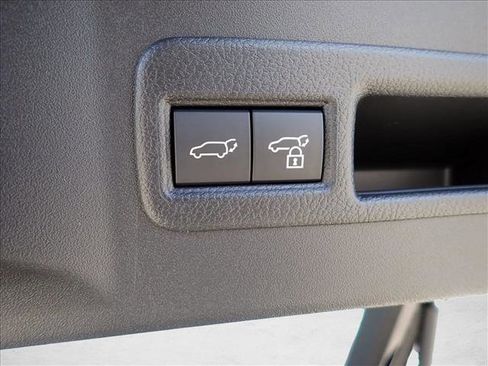 New 2026 Subaru Solterra AWD/4WD image 9