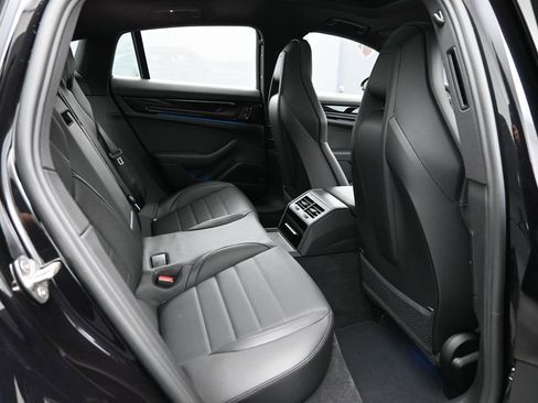 New 2026 Porsche Panamera E-Hybrid image 27