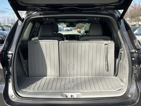 Used 2019 Toyota Highlander Limited Platinum image 26