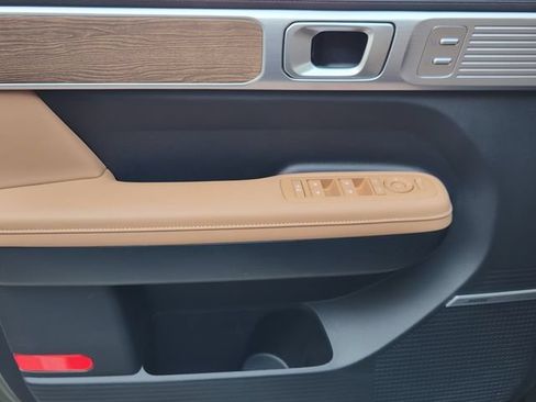 Certified 2025 Hyundai Santa Fe Limited FWD image 16