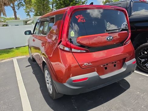 Used 2020 Kia Soul LX FWD image 13