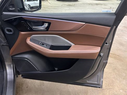 Certified 2023 Acura MDX SH-AWD w/ Technology Package image 18