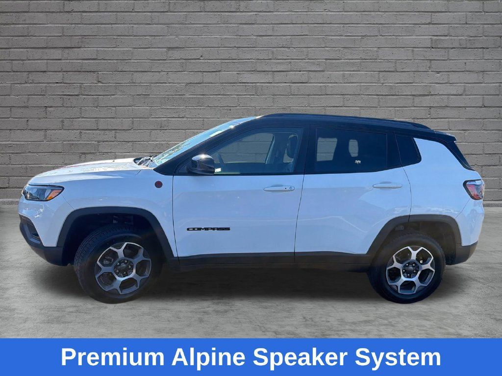 Used 2022 Jeep Compass Trailhawk w/ Sun and Sound Group AWD/4WD image 4