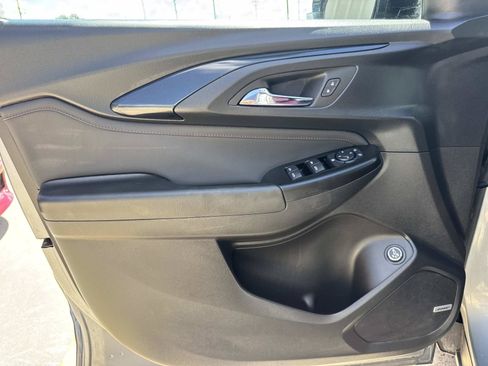 Used 2023 Chevrolet TrailBlazer RS w/ Sun and Liftgate Package FWD image 19