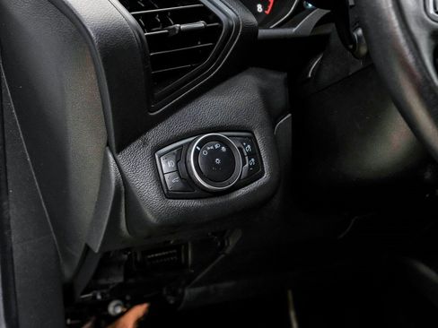 Used 2019 Ford Escape SEL image 35