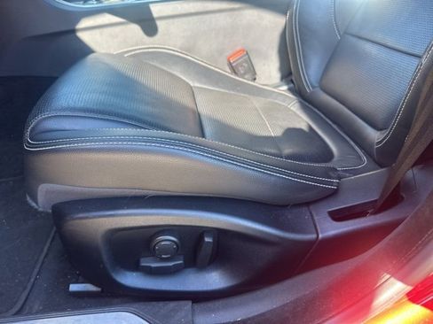 Used 2017 Jaguar XE R-Sport image 9