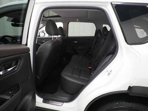 Used 2023 Nissan Rogue SL image 16