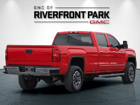 Used 2016 GMC Sierra 2500 SLT w/ Duramax Plus Package image 3