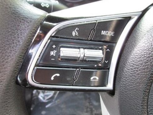 Used 2021 Kia Forte LXS FWD image 21