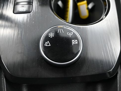 Used 2025 Nissan Rogue SV image 24