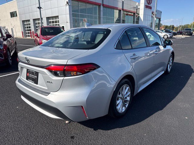 Used 2020 Toyota Corolla XLE FWD image 11