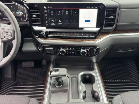 New 2026 GMC Sierra 1500 Elevation image 19