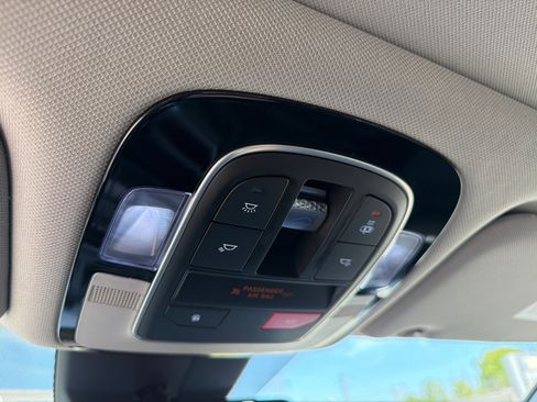 Certified 2023 Hyundai Santa Fe SEL w/ Premium Package image 33