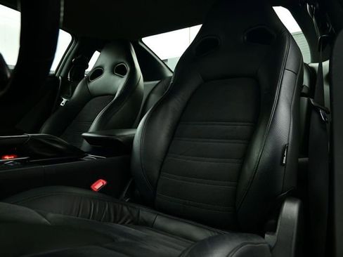 Used 2012 Nissan GT-R Premium image 37