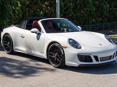 Certified 2018 Porsche 911 Targa 4 GTS image 9