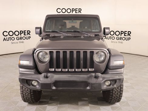 Used 2019 Jeep Wrangler Unlimited Sport S AWD/4WD image 8