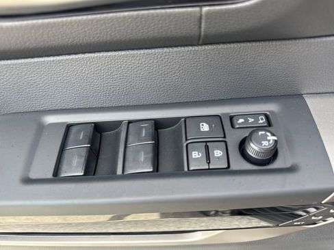 Used 2026 Toyota Tundra Limited image 18