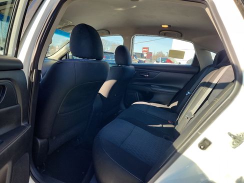 Used 2018 Nissan Altima 2.5 S w/ S Convenience Package image 9