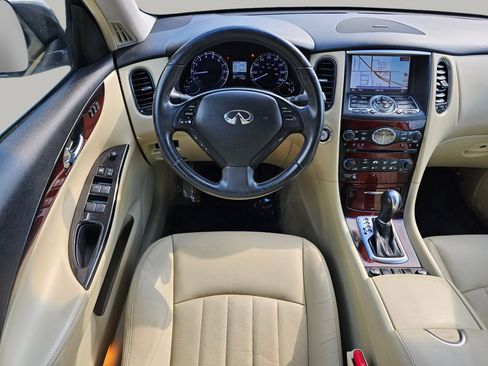 Used 2016 INFINITI QX50 AWD w/ Premium Plus Package image 3