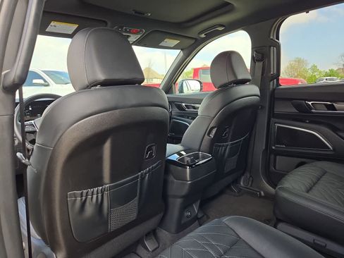 Used 2025 Kia Telluride SX X-Line image 16