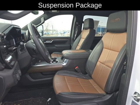 Used 2025 Chevrolet Silverado 2500 High Country w/ High Country Premium Package image 10