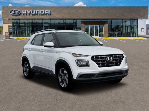 New 2026 Hyundai Venue SEL FWD image 11