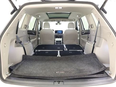Used 2024 Volkswagen Atlas SEL Premium R-Line AWD/4WD image 37