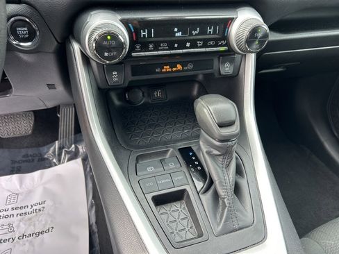 Used 2024 Toyota RAV4 XLE image 9