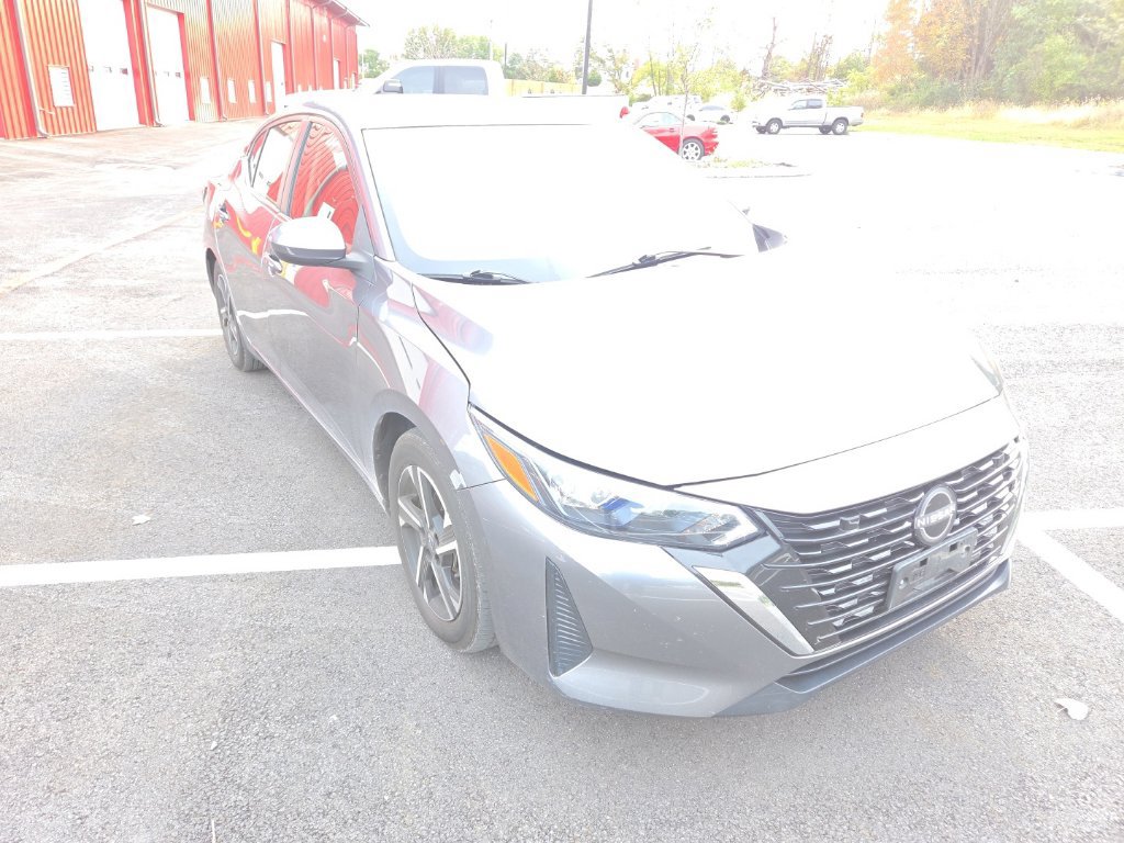Used 2024 Nissan Sentra SV FWD image 2