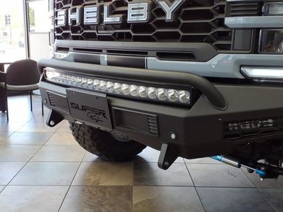 New 2026 Ford F250 Lariat w/ Black Appearance Package