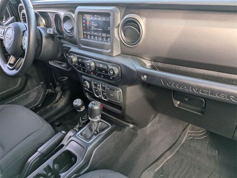 Used 2019 Jeep Wrangler Unlimited Sport S image 37