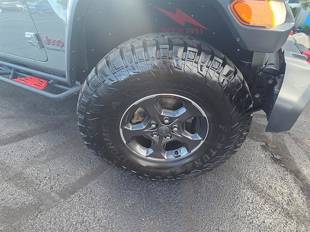Used 2021 Jeep Gladiator Rubicon w/ Cold Weather Group AWD/4WD image 3