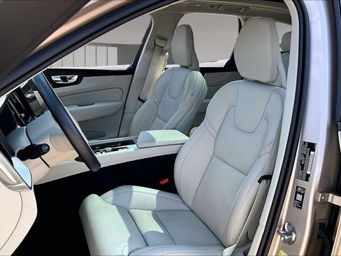 Used 2026 Volvo XC60 B5 Ultra w/ Protection Package Premier AWD/4WD image 26