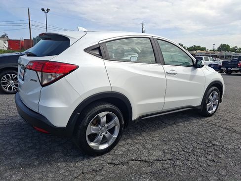 Used 2022 Honda HR-V LX image 6