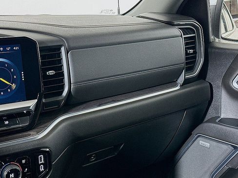 Used 2022 Chevrolet Silverado 1500 LTZ w/ LTZ Convenience Package II image 23