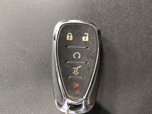 Used 2018 Chevrolet Equinox LT w/ Sun & Infotainment Package AWD/4WD image 32