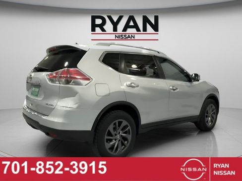 Certified 2016 Nissan Rogue SL w/ SL Premium Package image 5