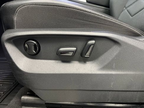 Used 2024 Volkswagen Atlas SE image 10