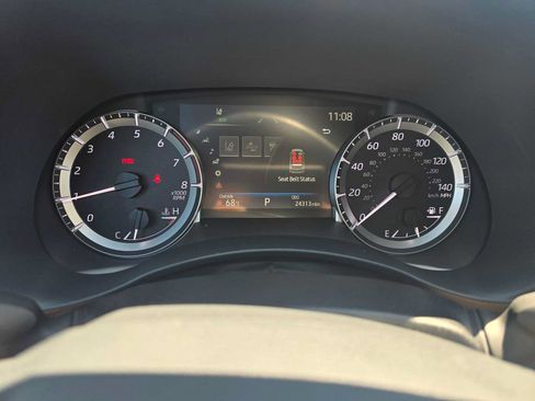 Used 2023 Toyota Highlander XSE FWD image 27