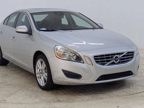 Used 2012 Volvo S60 T5 image 7