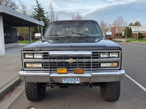 Used 1989 Chevrolet Blazer 4WD image 2