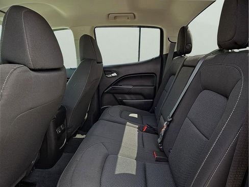 Used 2019 Chevrolet Colorado LT AWD/4WD image 10